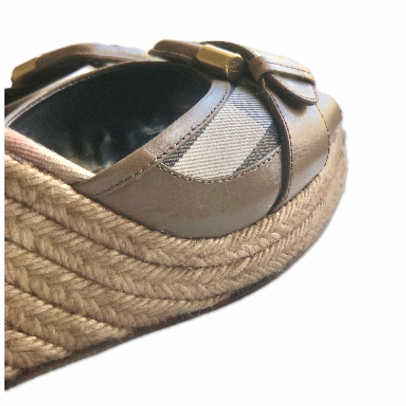 Burberry Brass Buckle Espadrilles | 10.5 - Picture 10 of 16